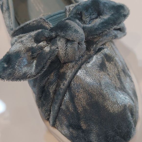Toms Blue Velvet with Bows - Picture 8 of 9